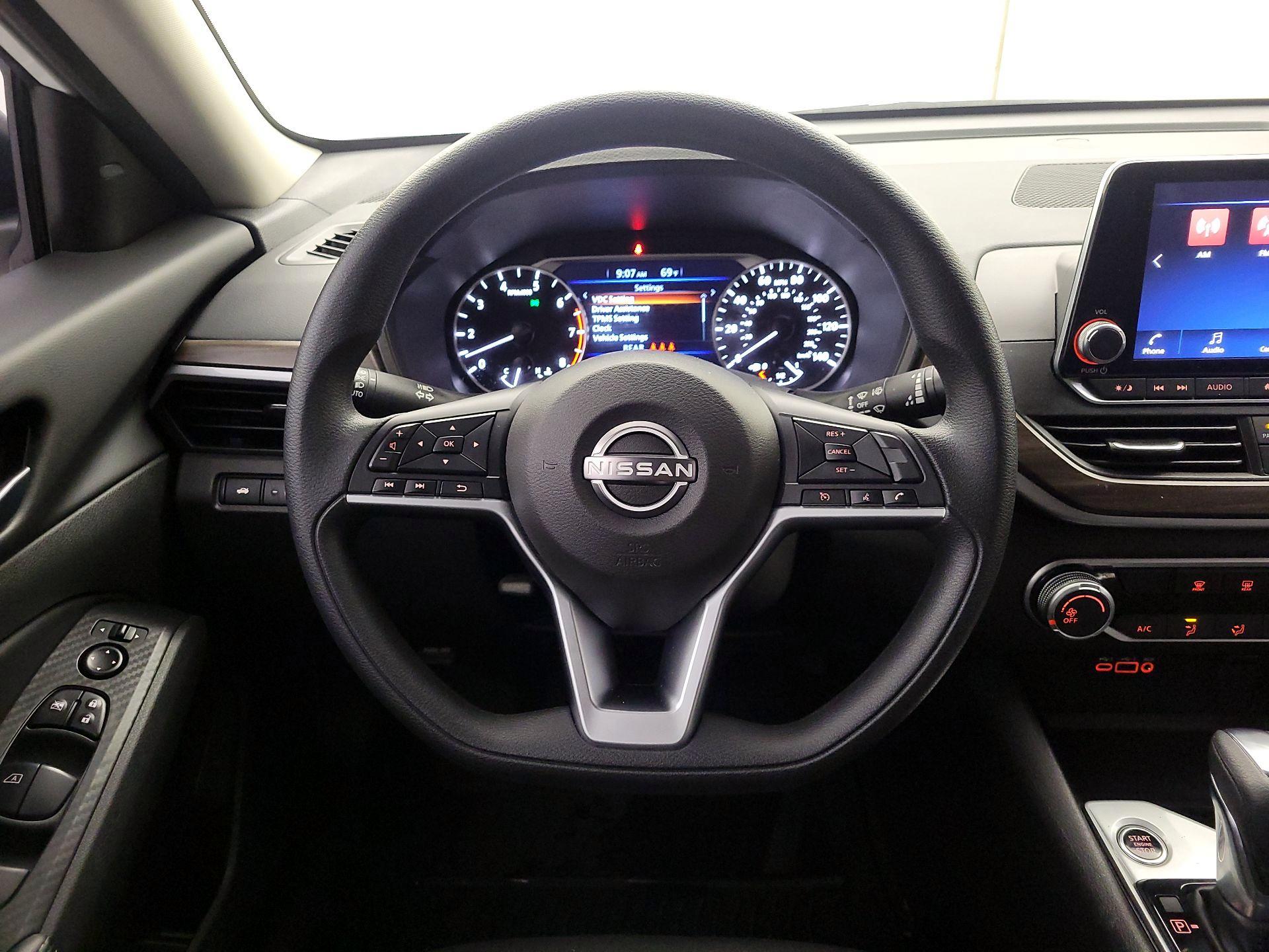 Thumbnail: 2024 Nissan Altima - 10