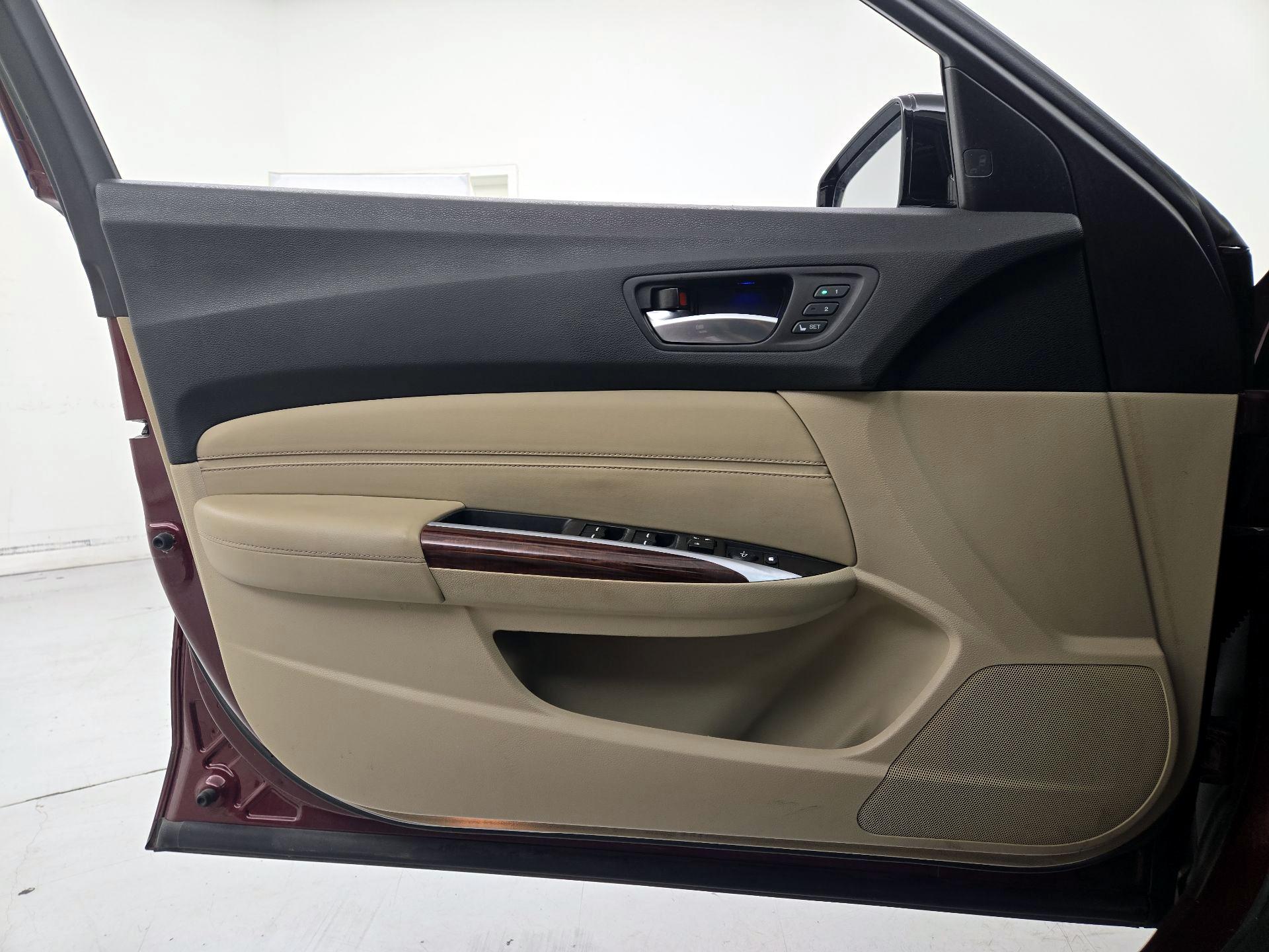 Thumbnail: 2015 Acura TLX - 12