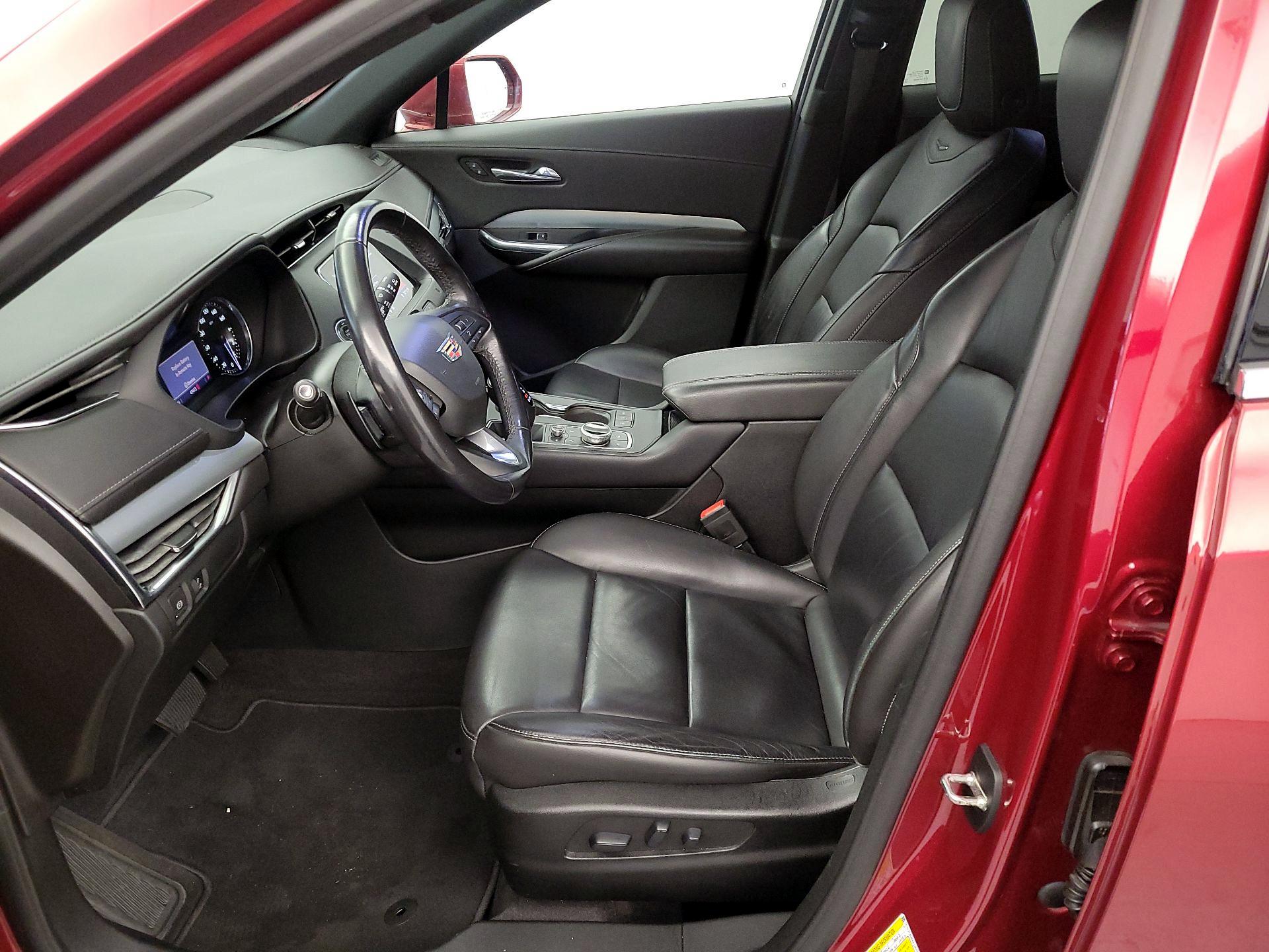 Thumbnail: 2019 Cadillac XT4 - 11
