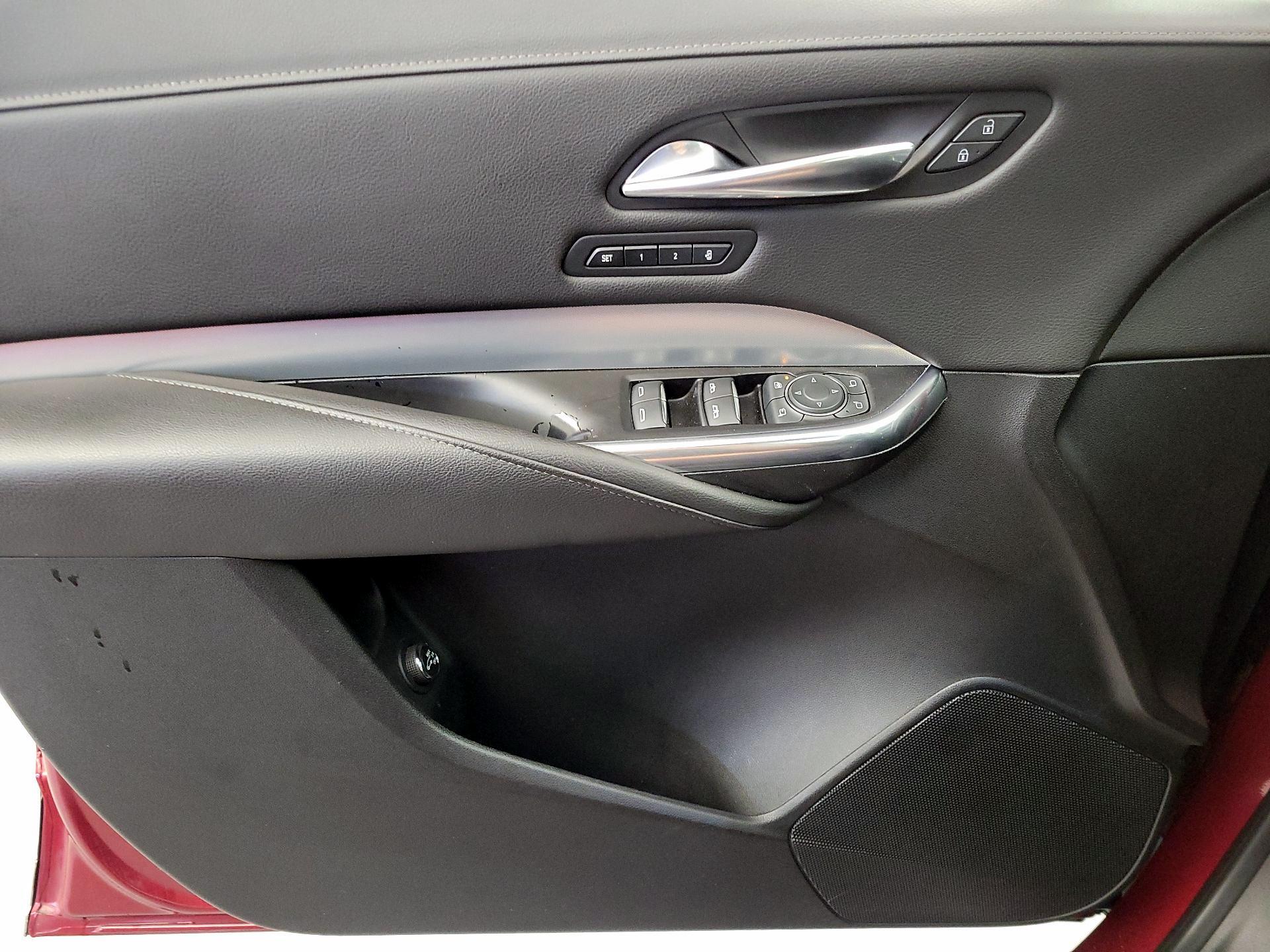 Thumbnail: 2019 Cadillac XT4 - 12