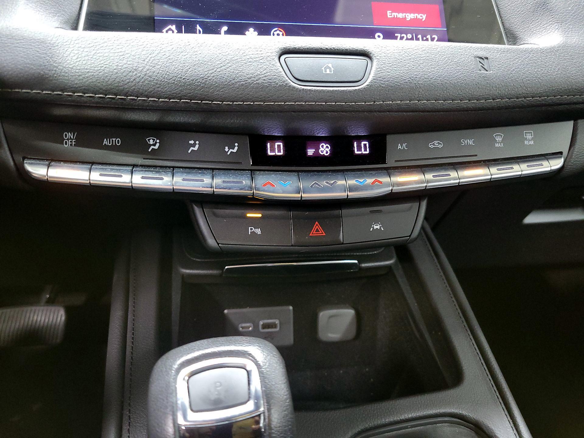 Thumbnail: 2019 Cadillac XT4 - 14