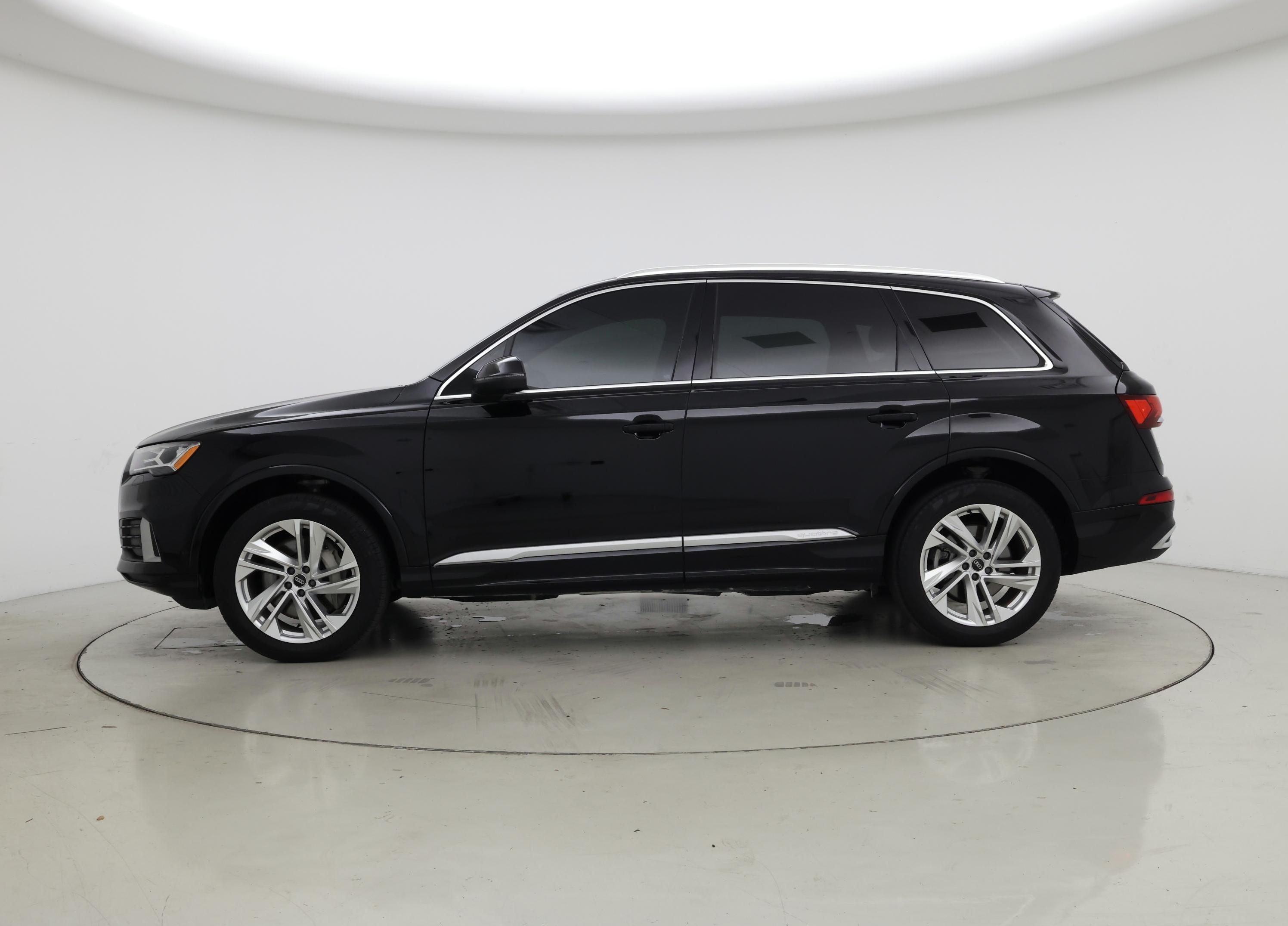 Thumbnail: 2021 Audi Q7 - 3