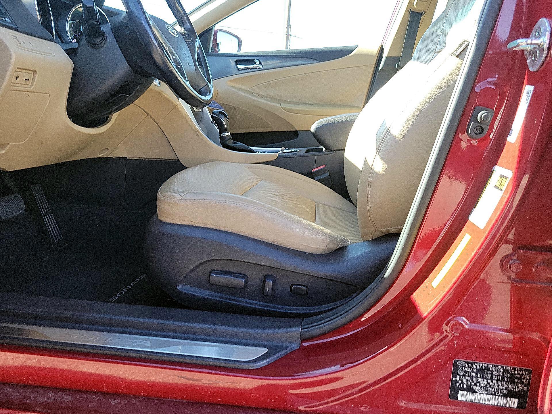 Thumbnail: 2015 Hyundai Sonata - 9