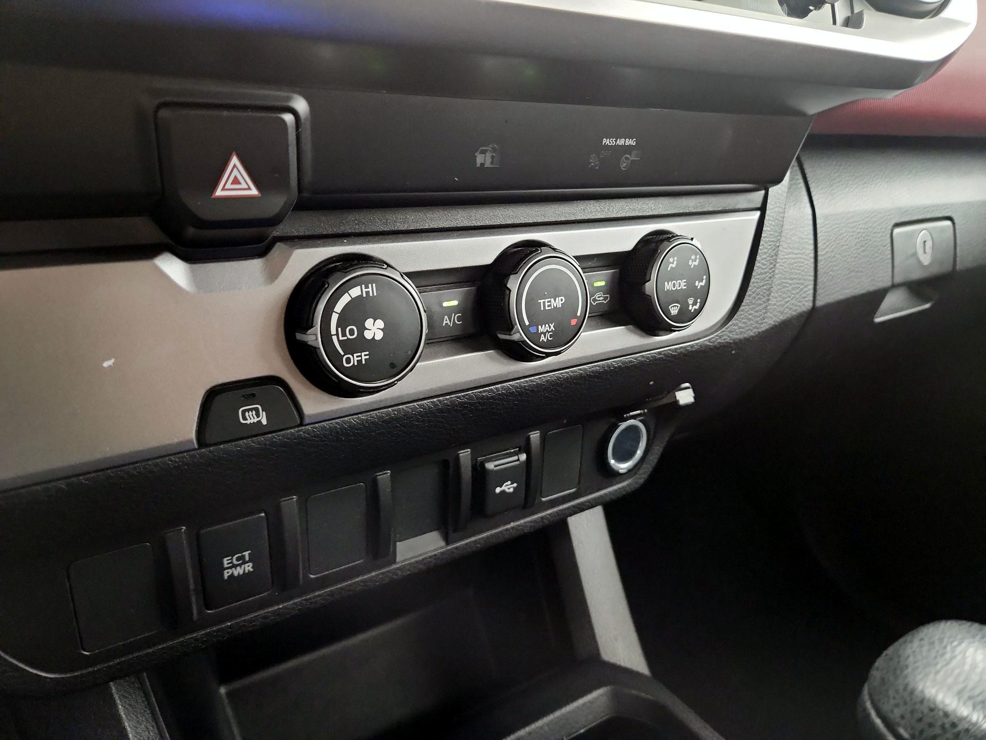 Thumbnail: 2023 Toyota Tacoma - 14