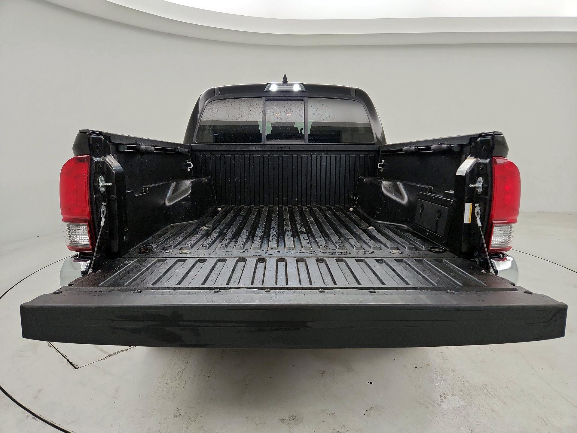 Thumbnail: 2023 Toyota Tacoma - 16