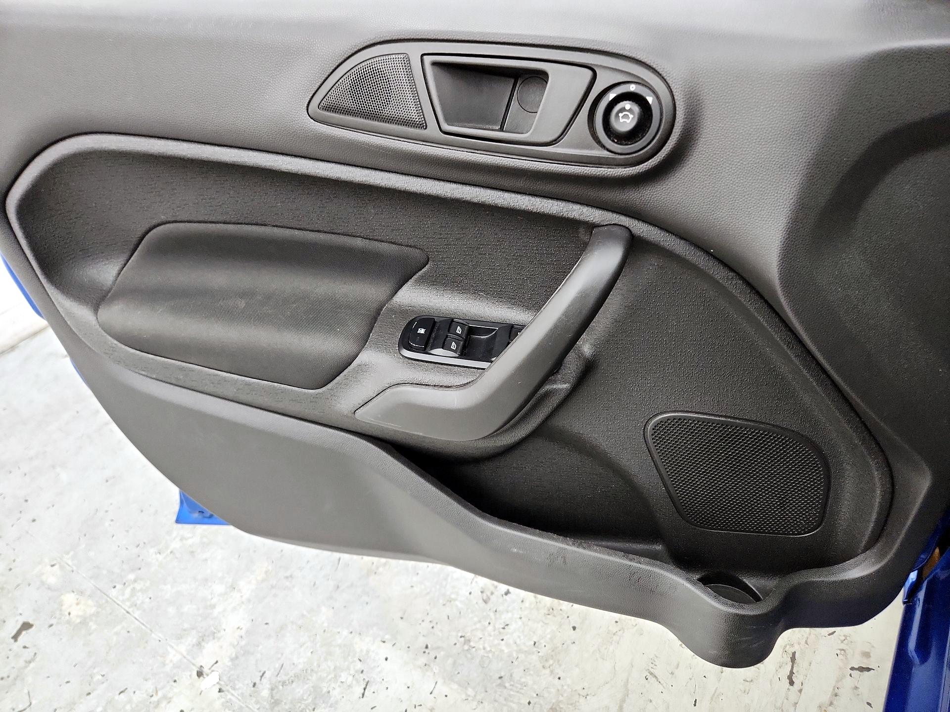 Thumbnail: 2019 Ford Fiesta - 12