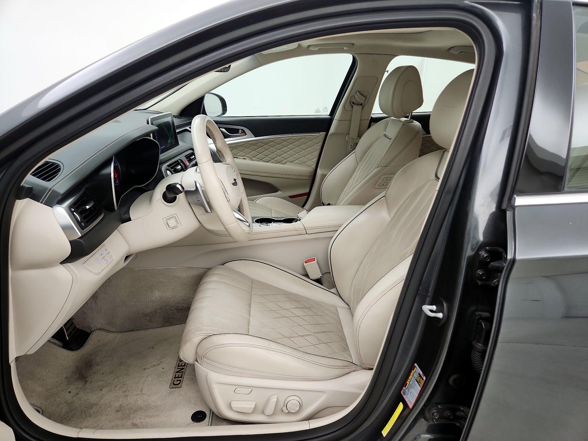 Thumbnail: 2019 Genesis G70 - 11
