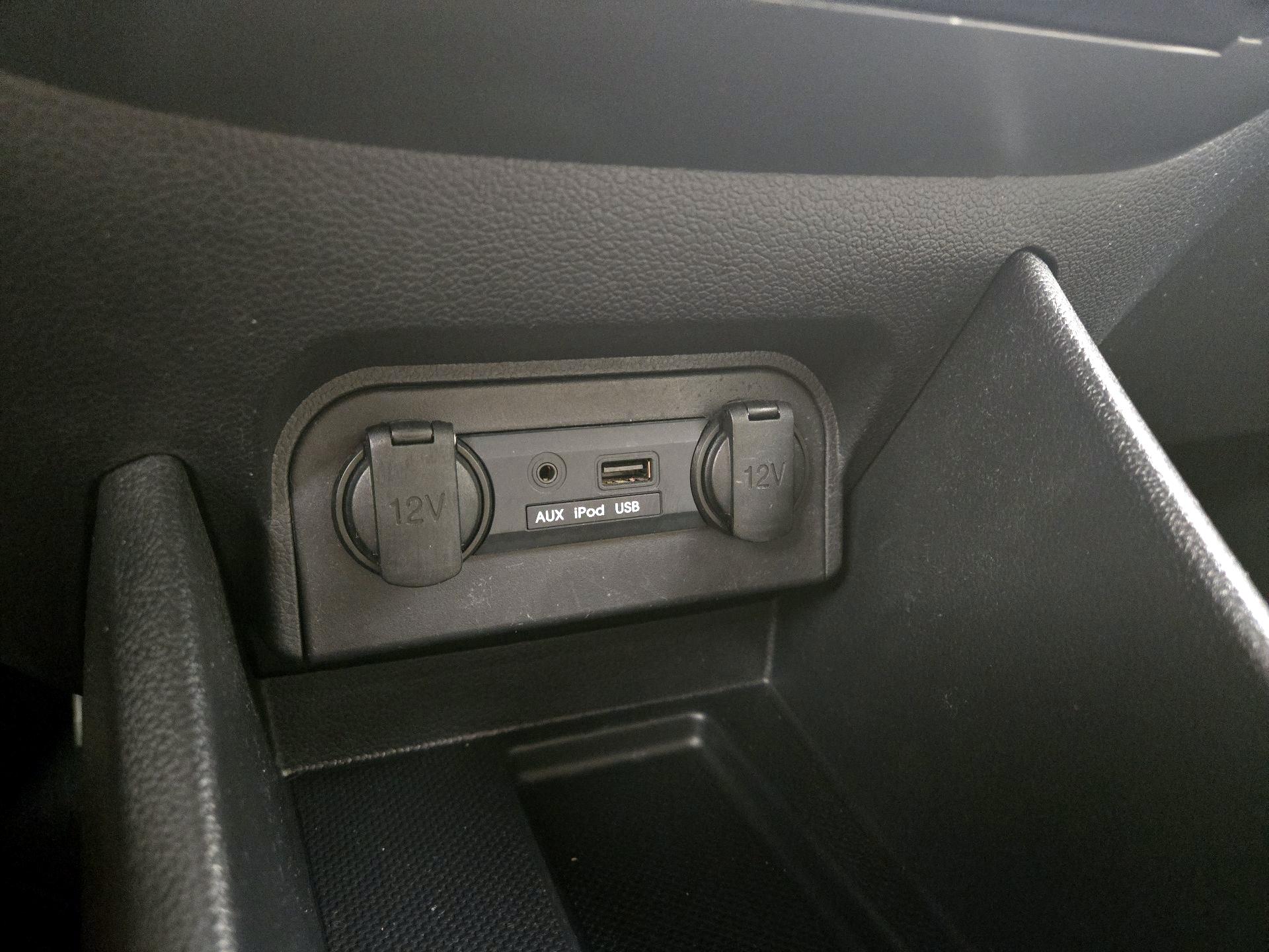 Thumbnail: 2013 Kia Rio - 17