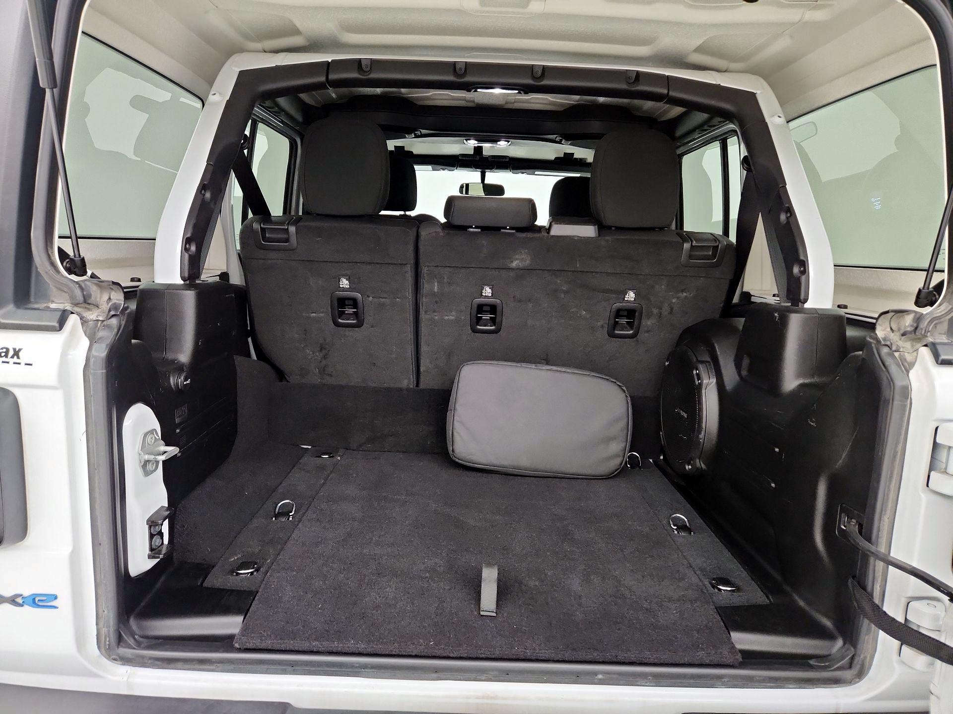 Thumbnail: 2023 Jeep Wrangler - 20