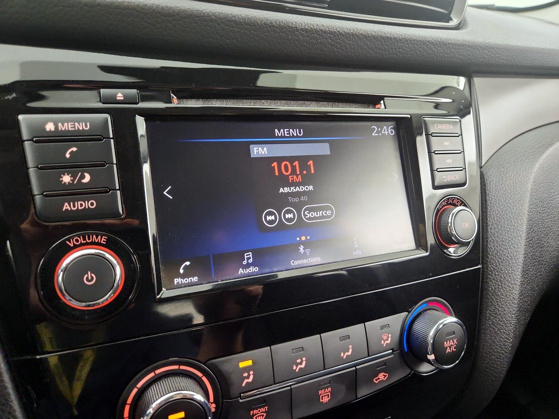 Thumbnail: 2021 Nissan Rogue Sport - 15