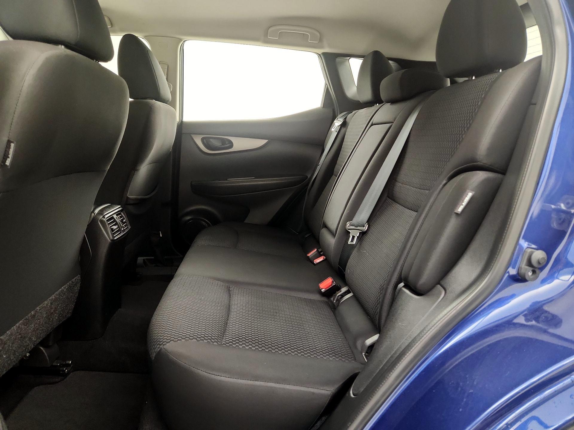 Thumbnail: 2021 Nissan Rogue Sport - 19