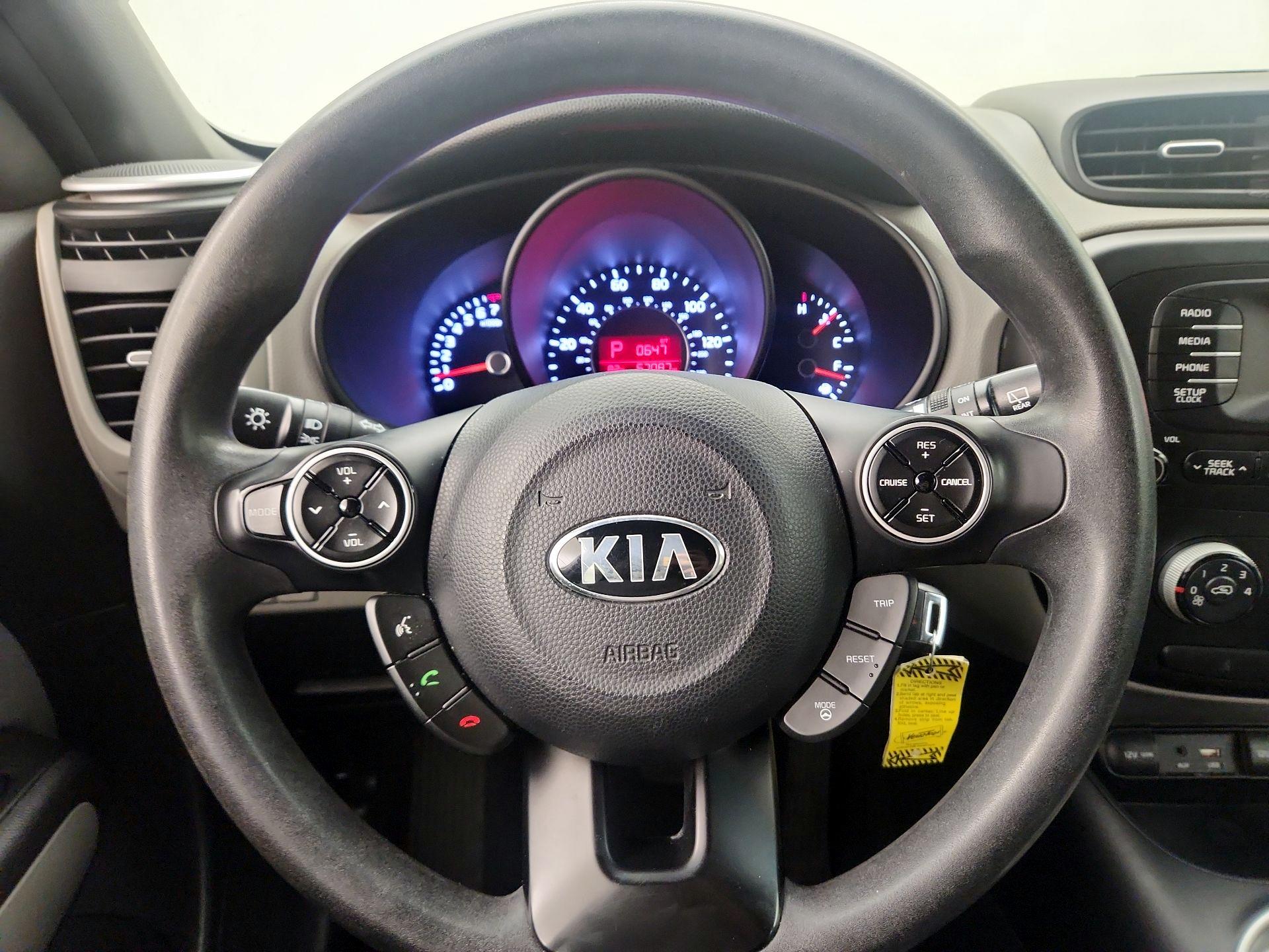 Thumbnail: 2016 Kia Soul - 10