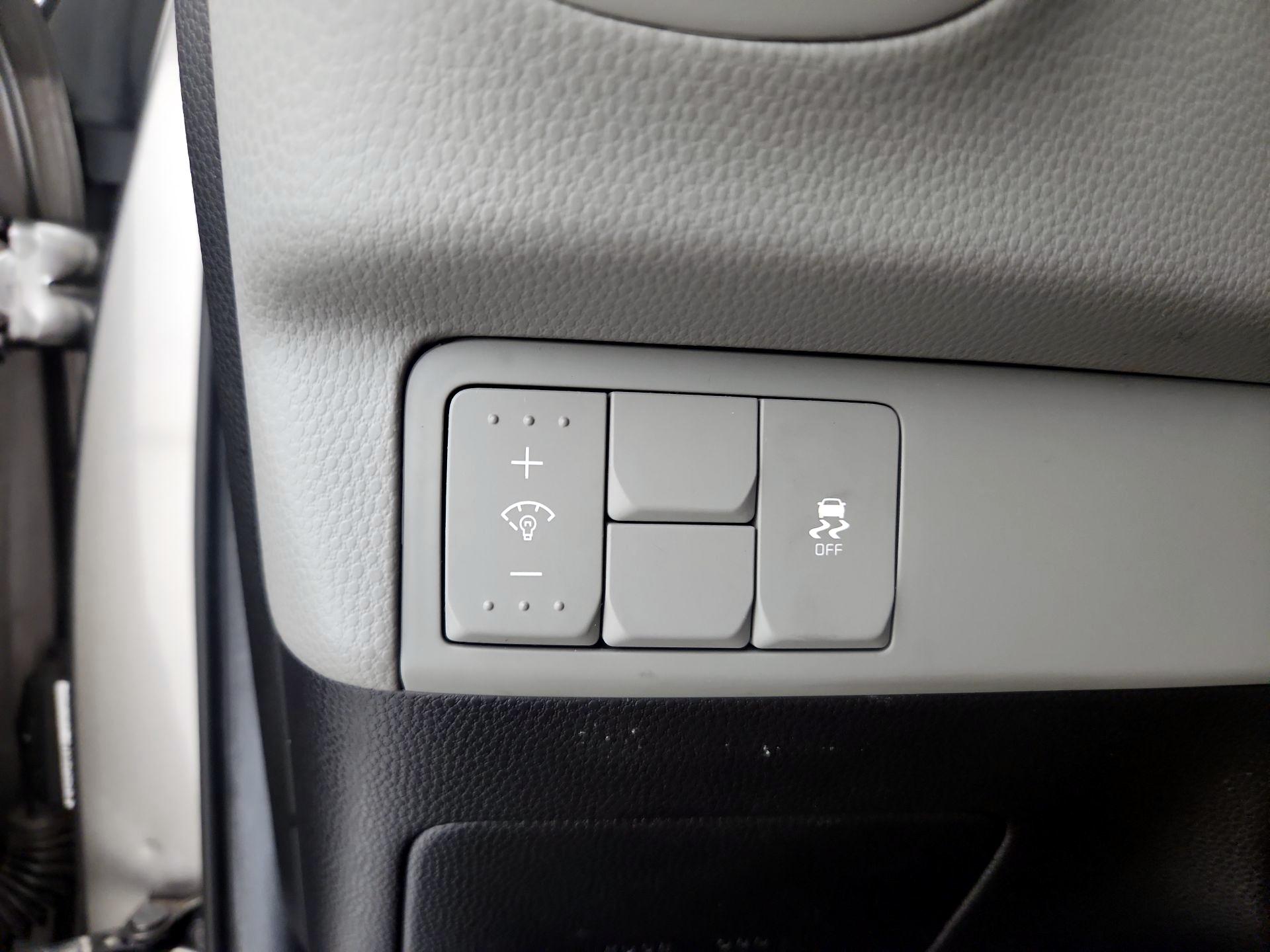 Thumbnail: 2016 Kia Soul - 13