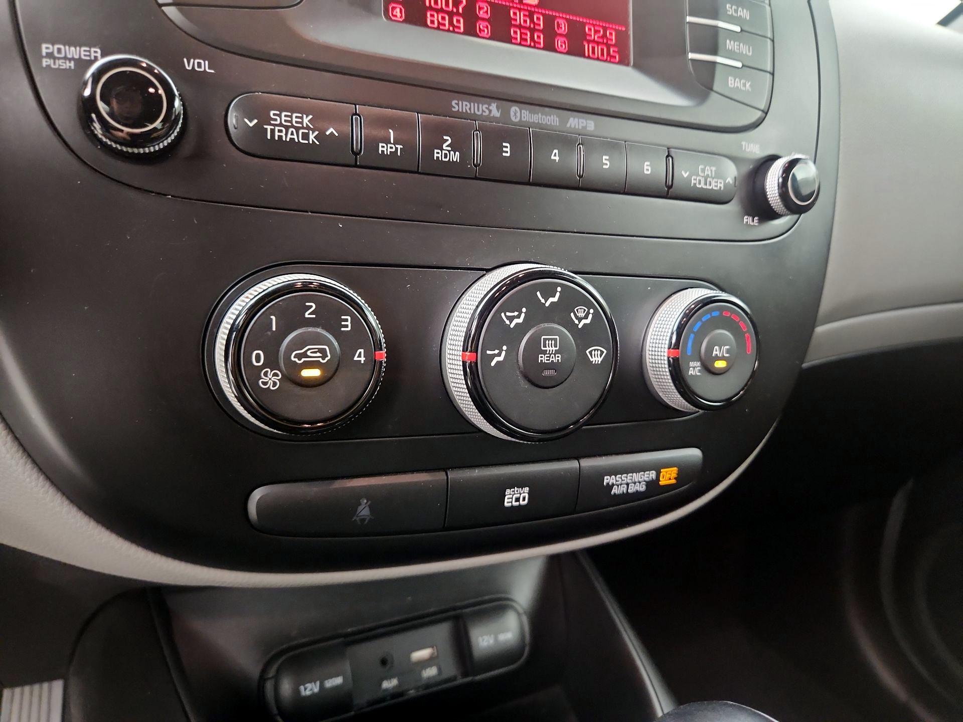 Thumbnail: 2016 Kia Soul - 15