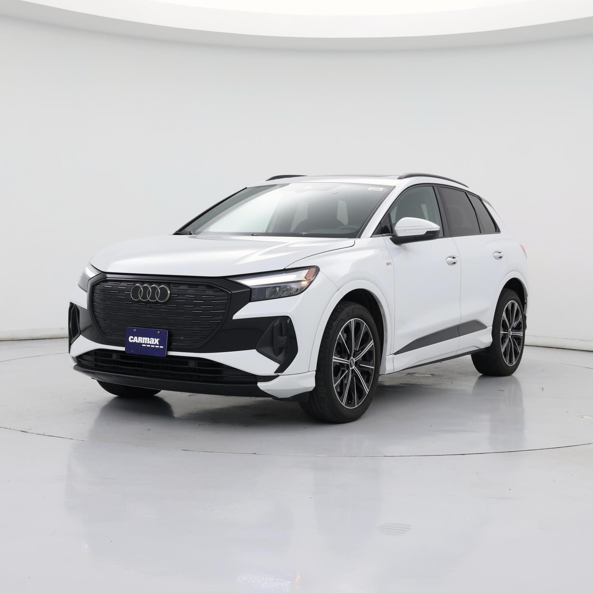 Thumbnail: 2022 Audi Q4 e-tron - 4