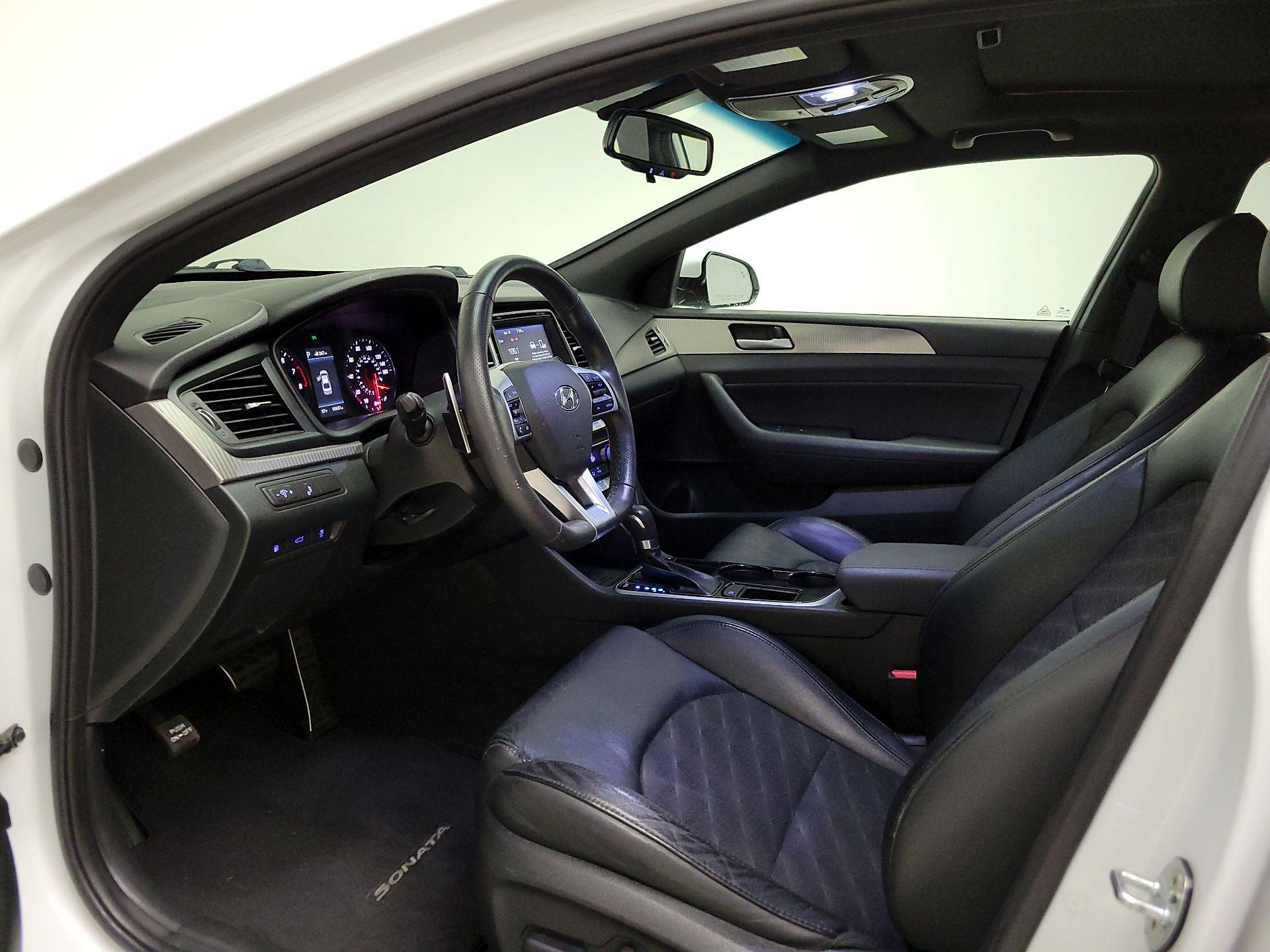 Thumbnail: 2019 Hyundai Sonata - 11