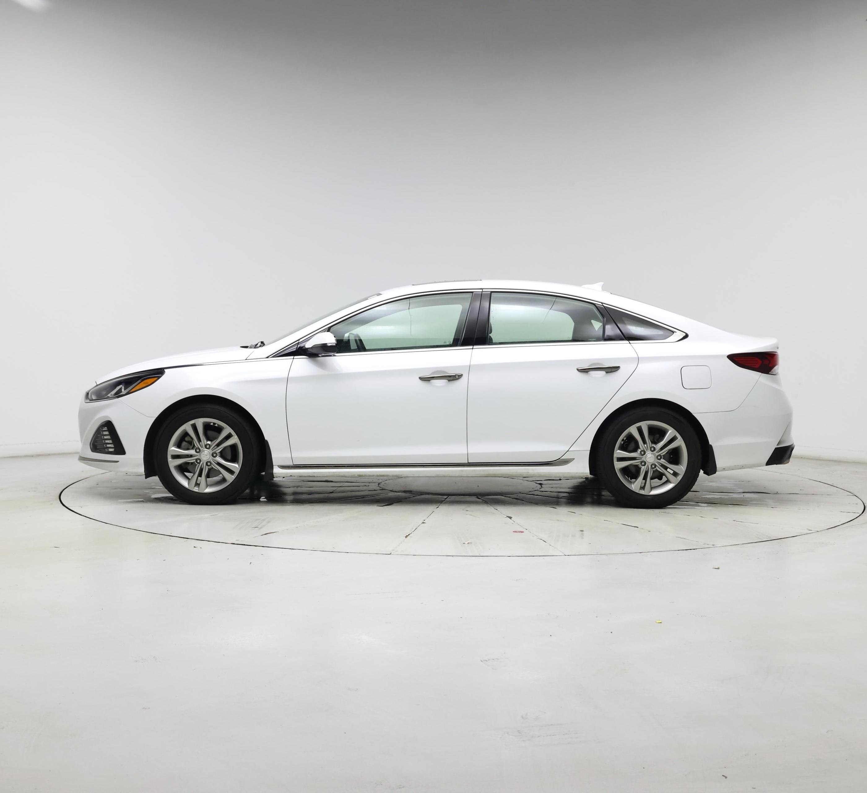Thumbnail: 2019 Hyundai Sonata - 3