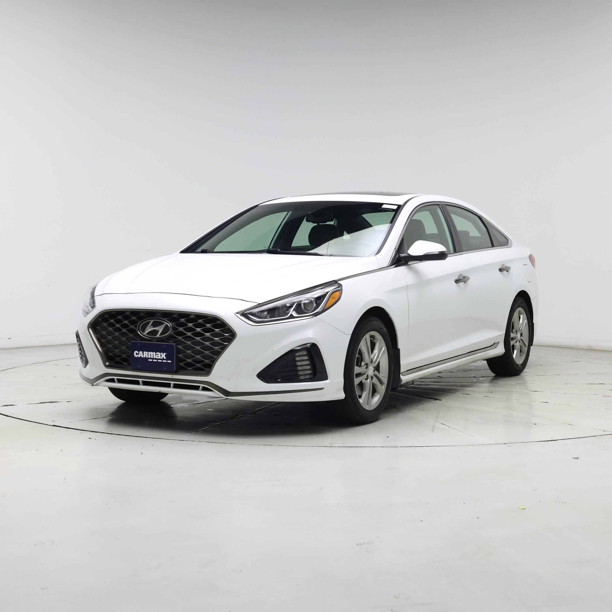 Thumbnail: 2019 Hyundai Sonata - 4