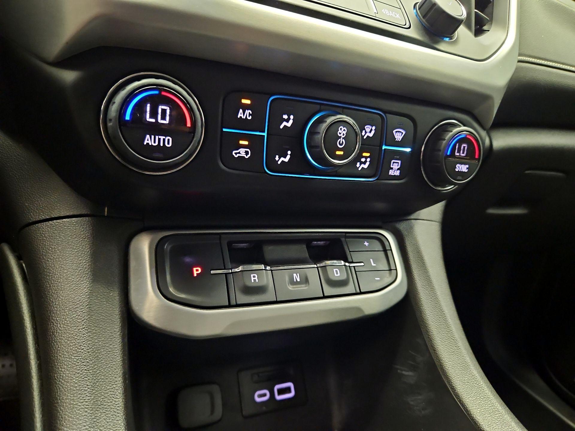 Thumbnail: 2022 GMC Acadia - 16