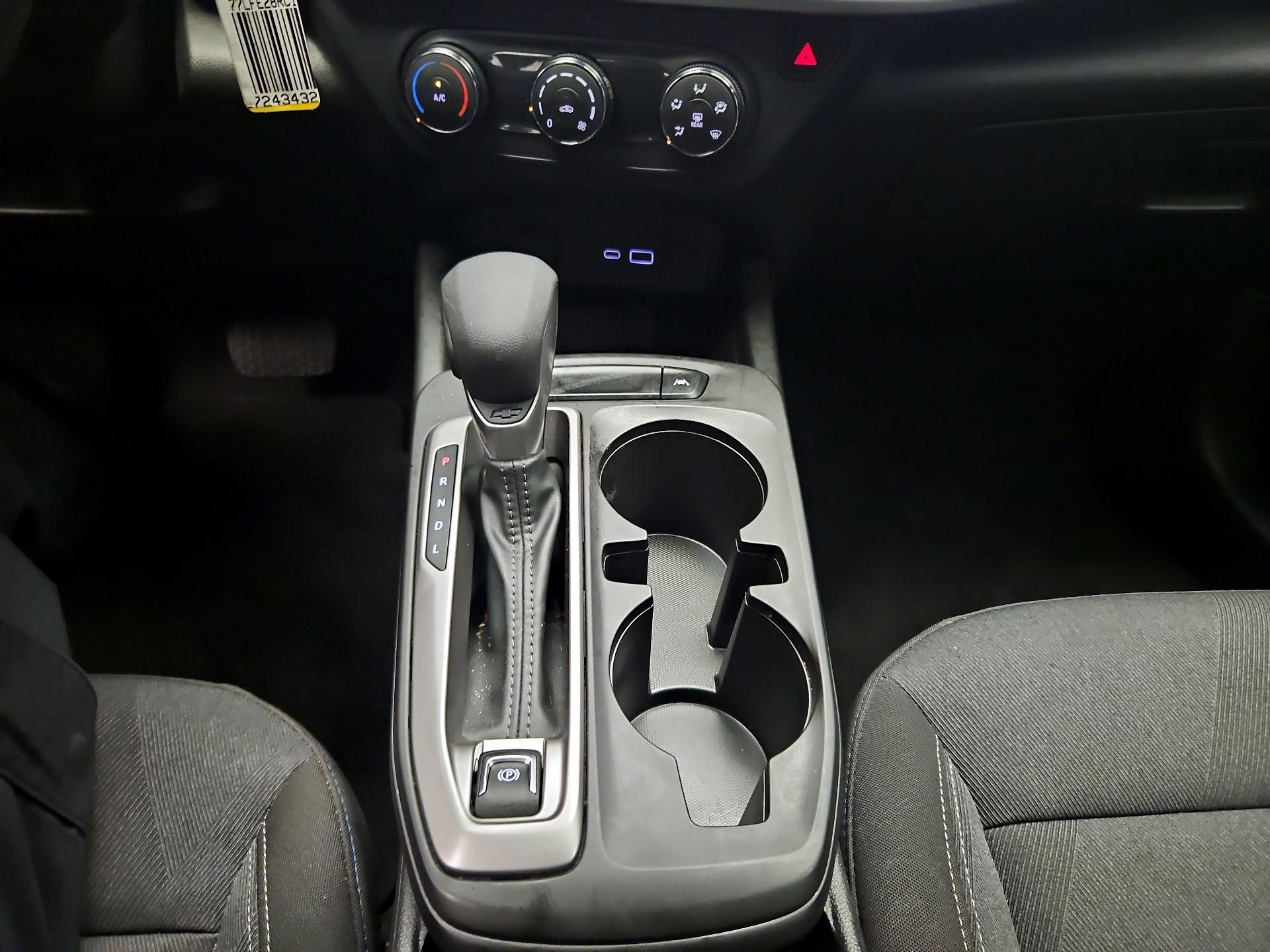 Thumbnail: 2024 Chevrolet Trax - 16