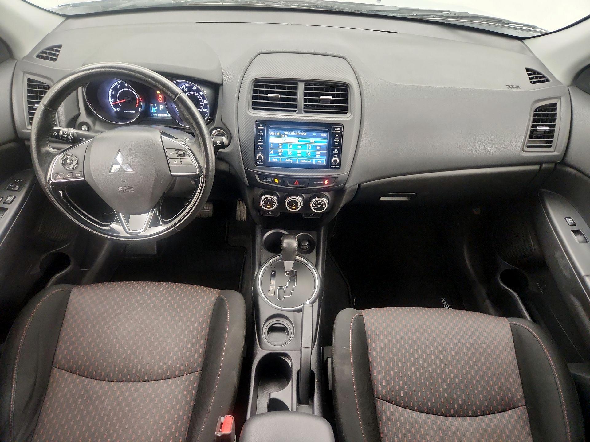 Thumbnail: 2017 Mitsubishi Outlander Sport - 9