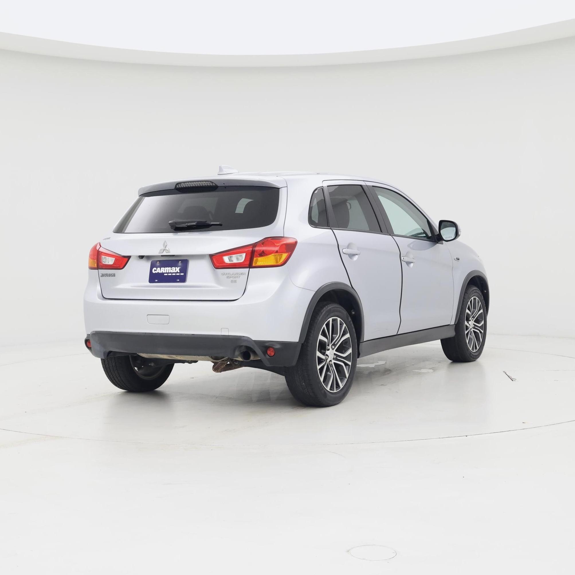Thumbnail: 2017 Mitsubishi Outlander Sport - 8