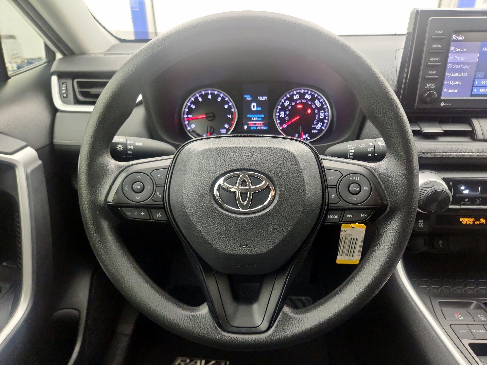 Thumbnail: 2021 Toyota RAV4 - 10