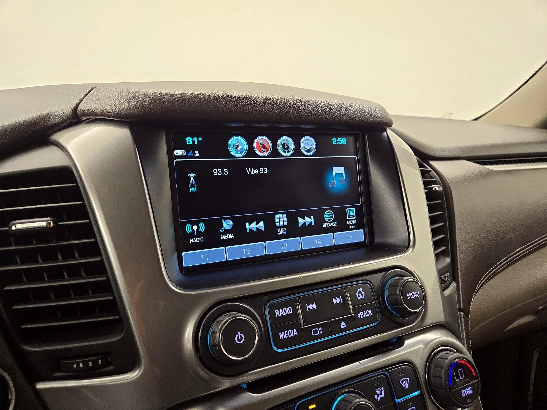 Thumbnail: 2019 Chevrolet Suburban - 15