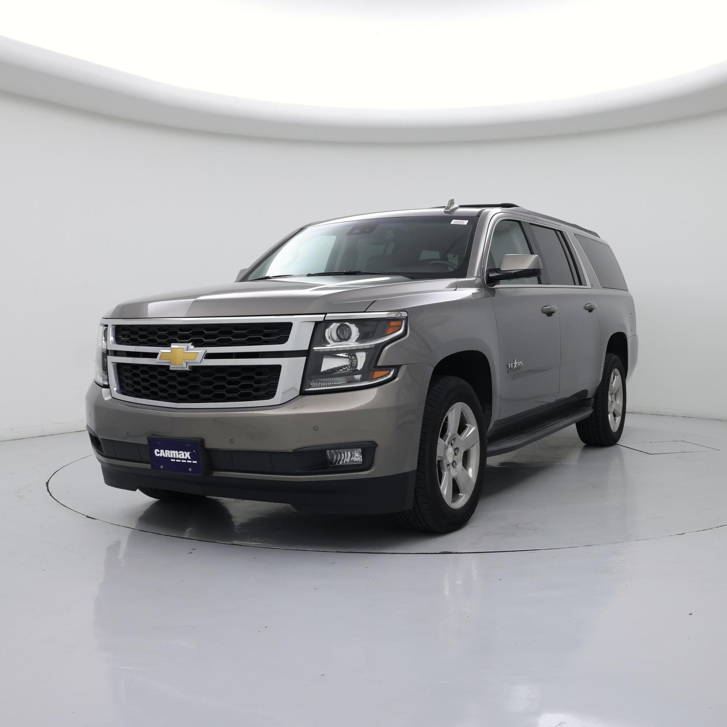 Thumbnail: 2019 Chevrolet Suburban - 4