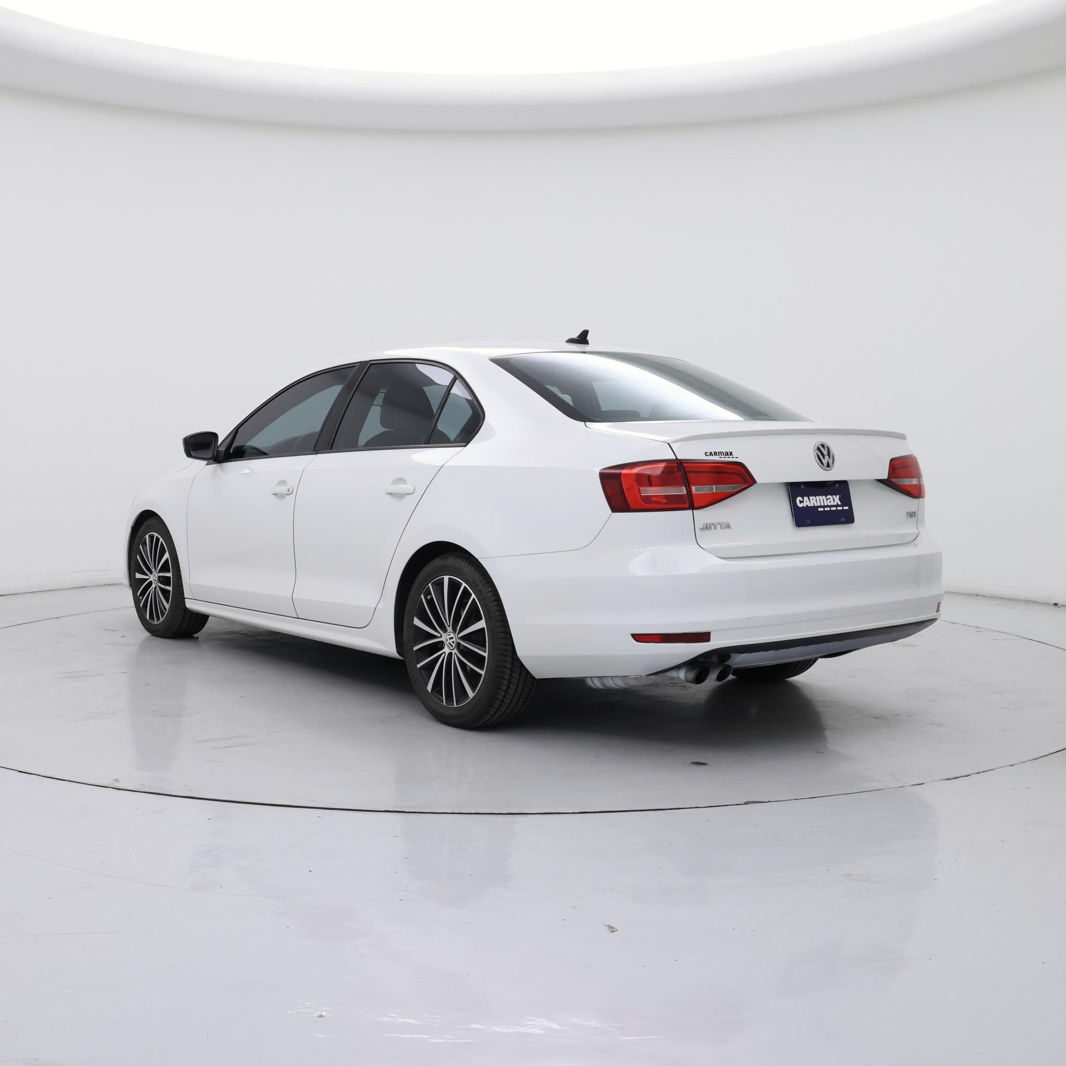 Thumbnail: 2015 Volkswagen Jetta - 2