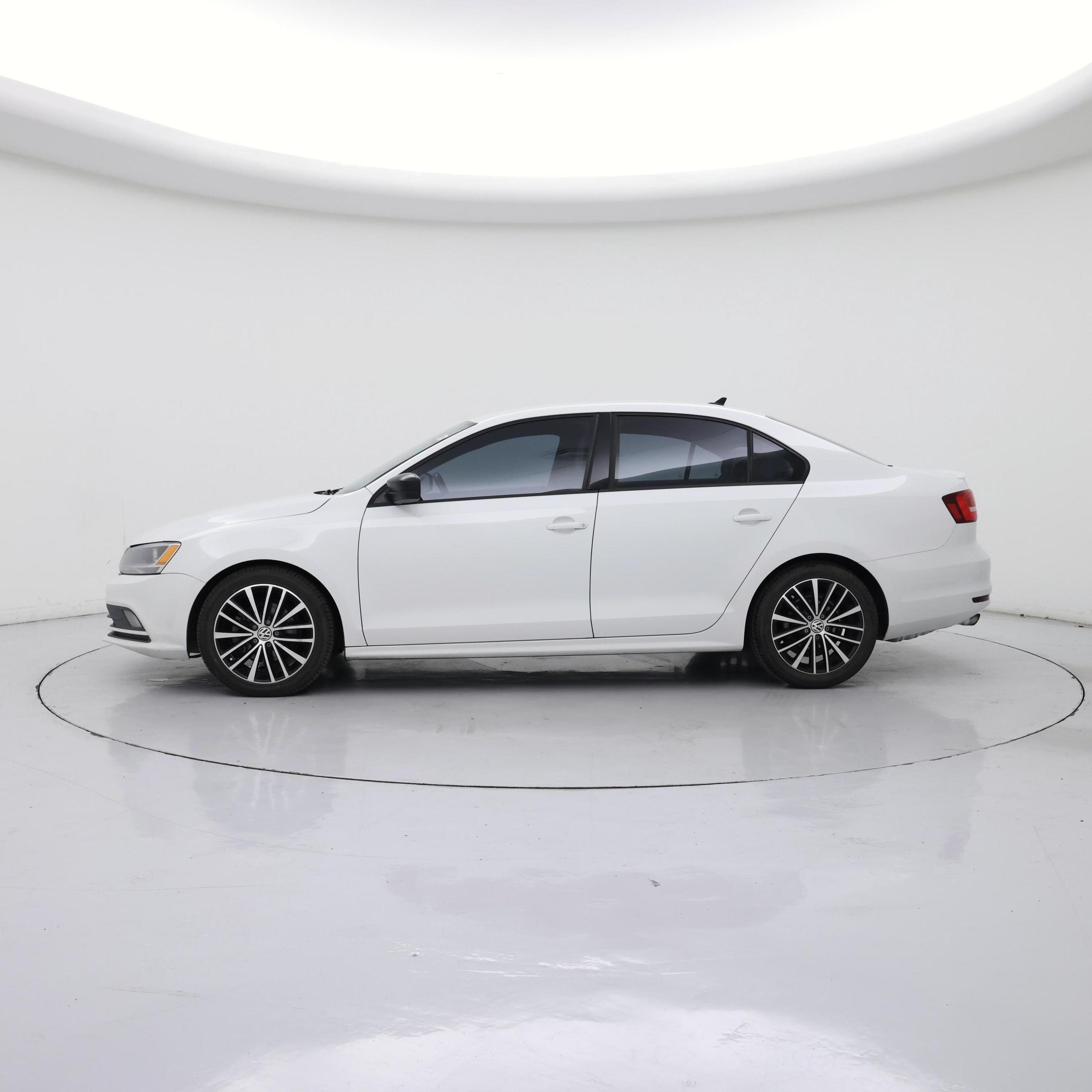 Thumbnail: 2015 Volkswagen Jetta - 3