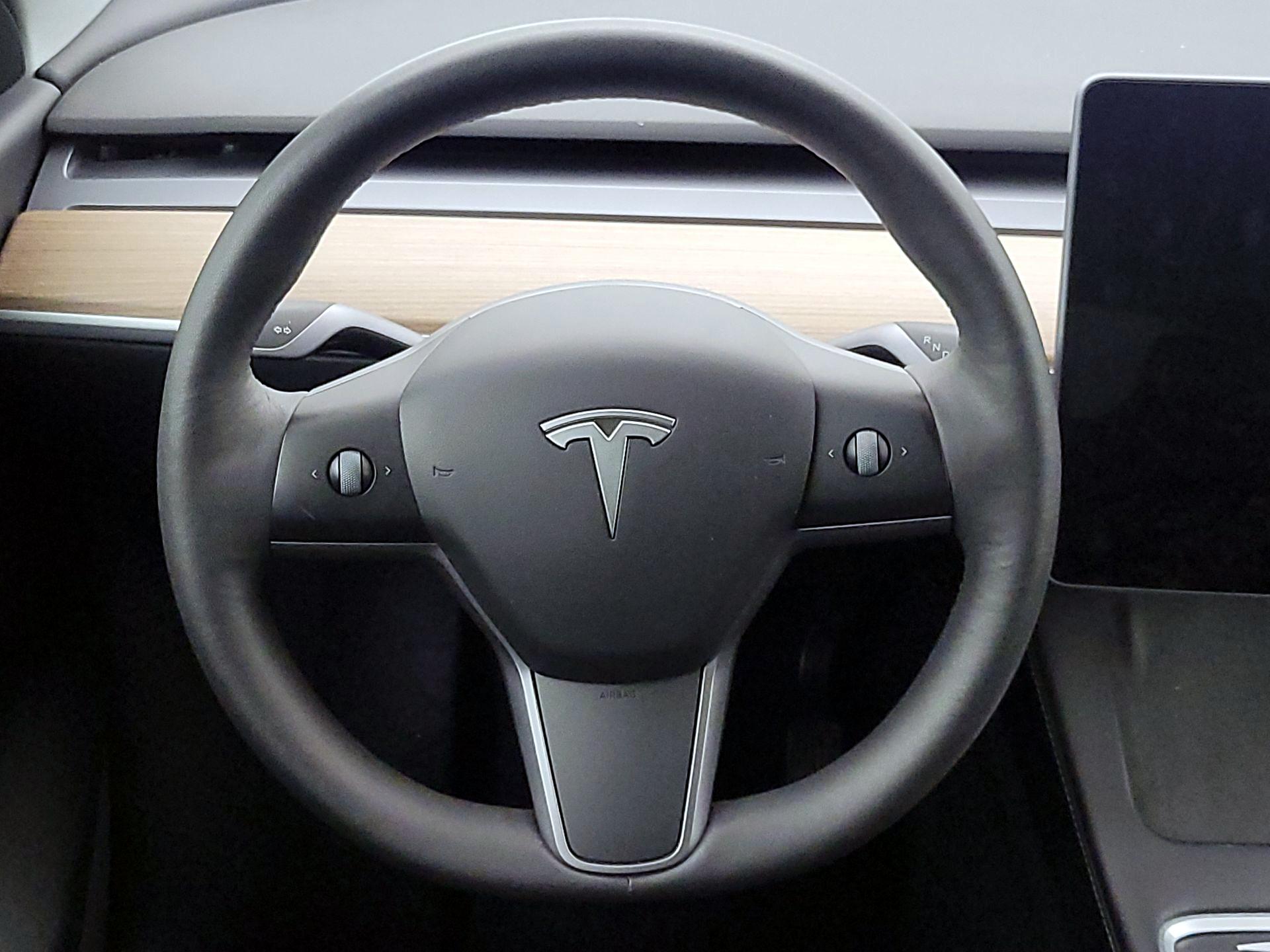 Thumbnail: 2022 Tesla Model Y - 10