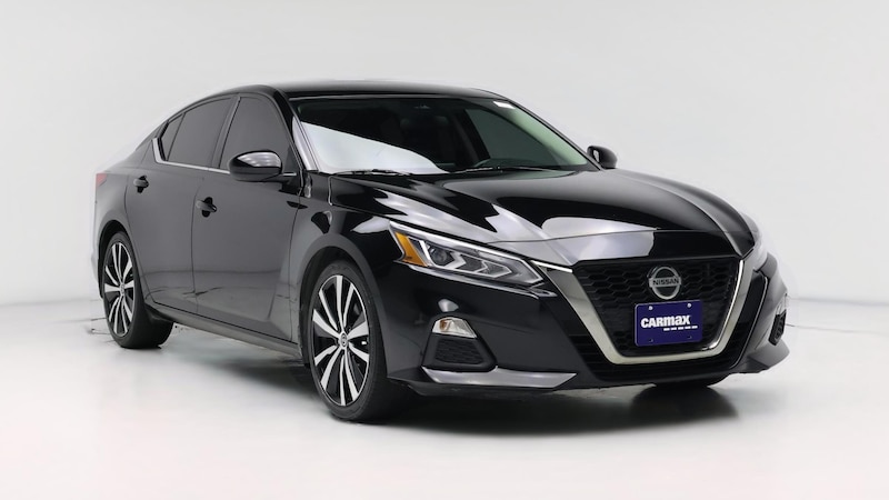 2022 Nissan Altima SR Hero Image