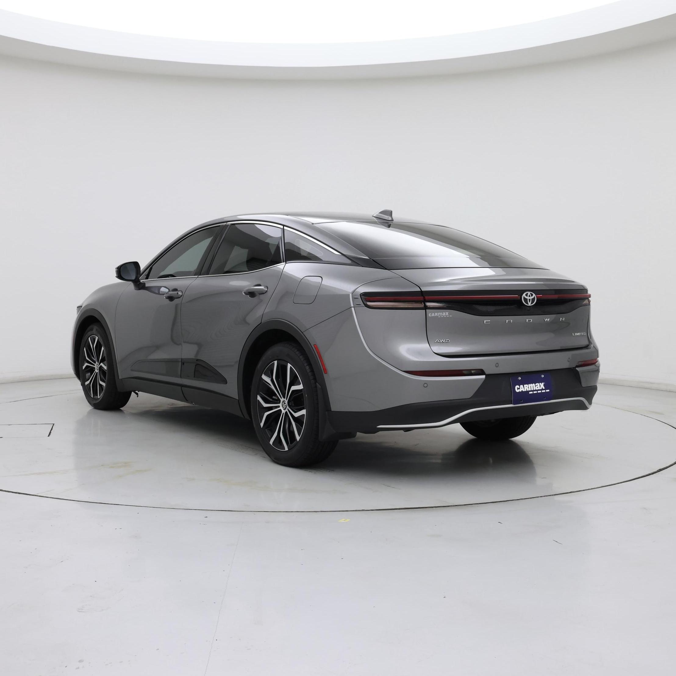 Thumbnail: 2023 Toyota Crown - 2