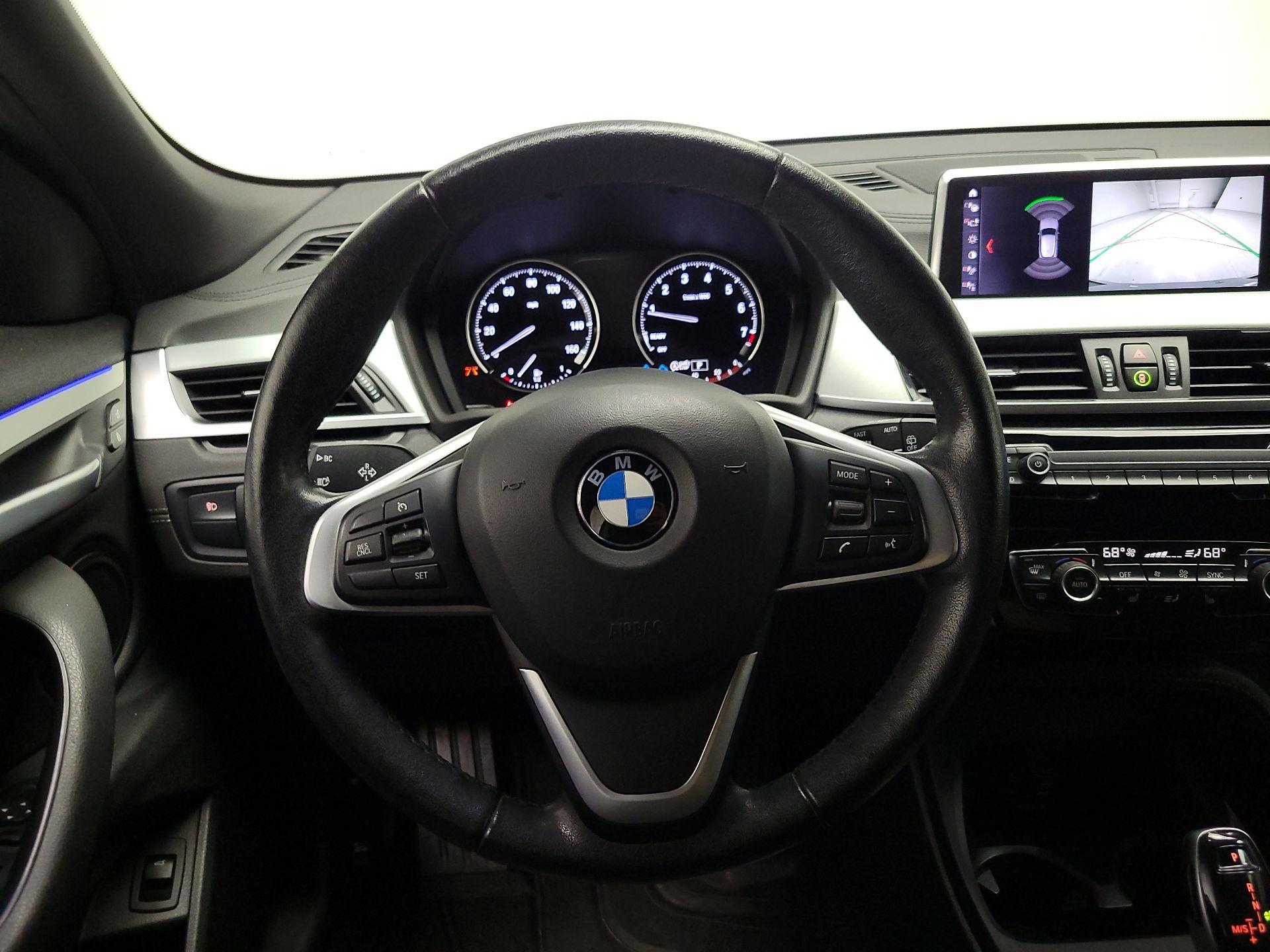 Thumbnail: 2022 BMW X2 - 10