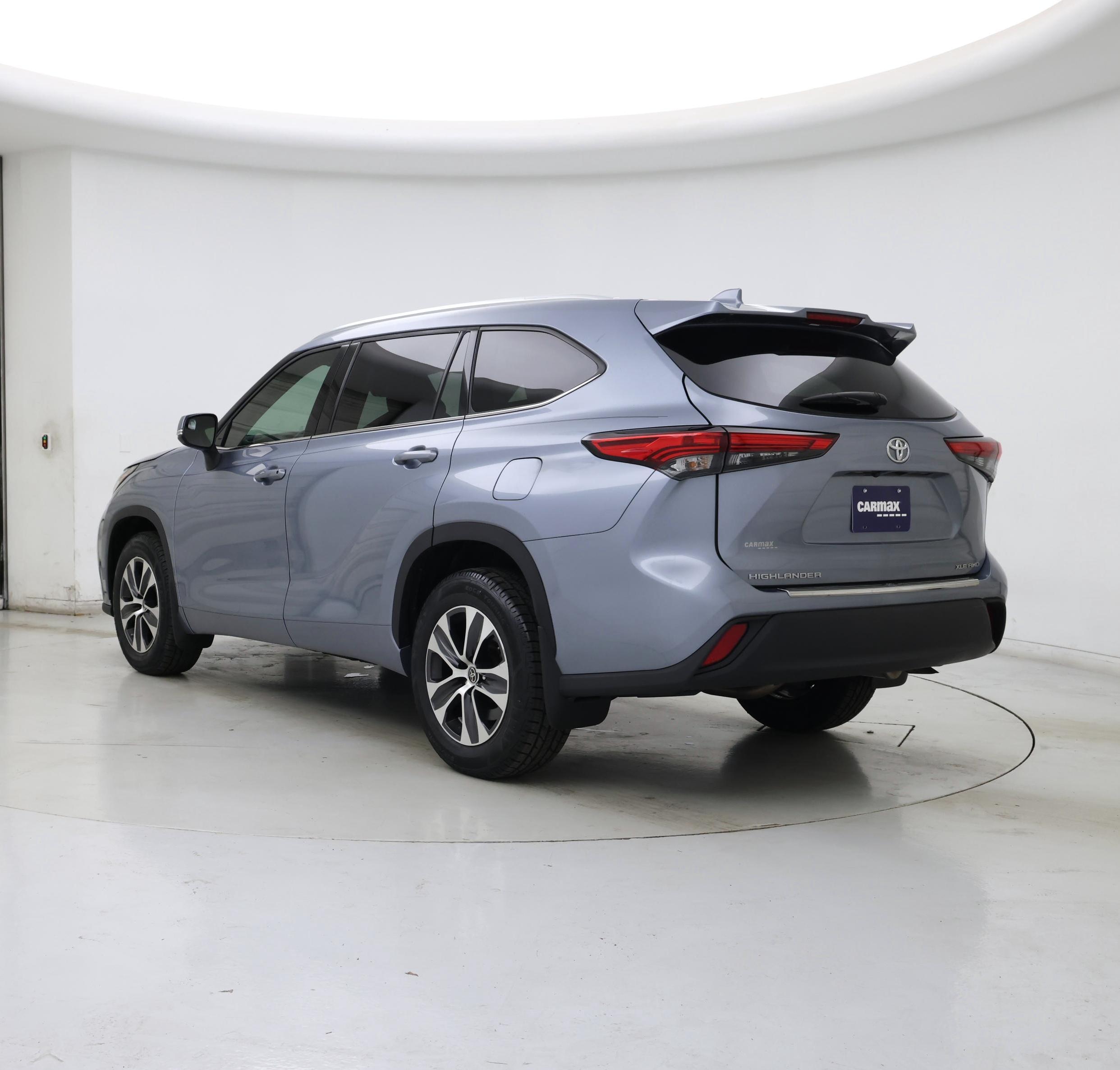 Thumbnail: 2021 Toyota Highlander - 2