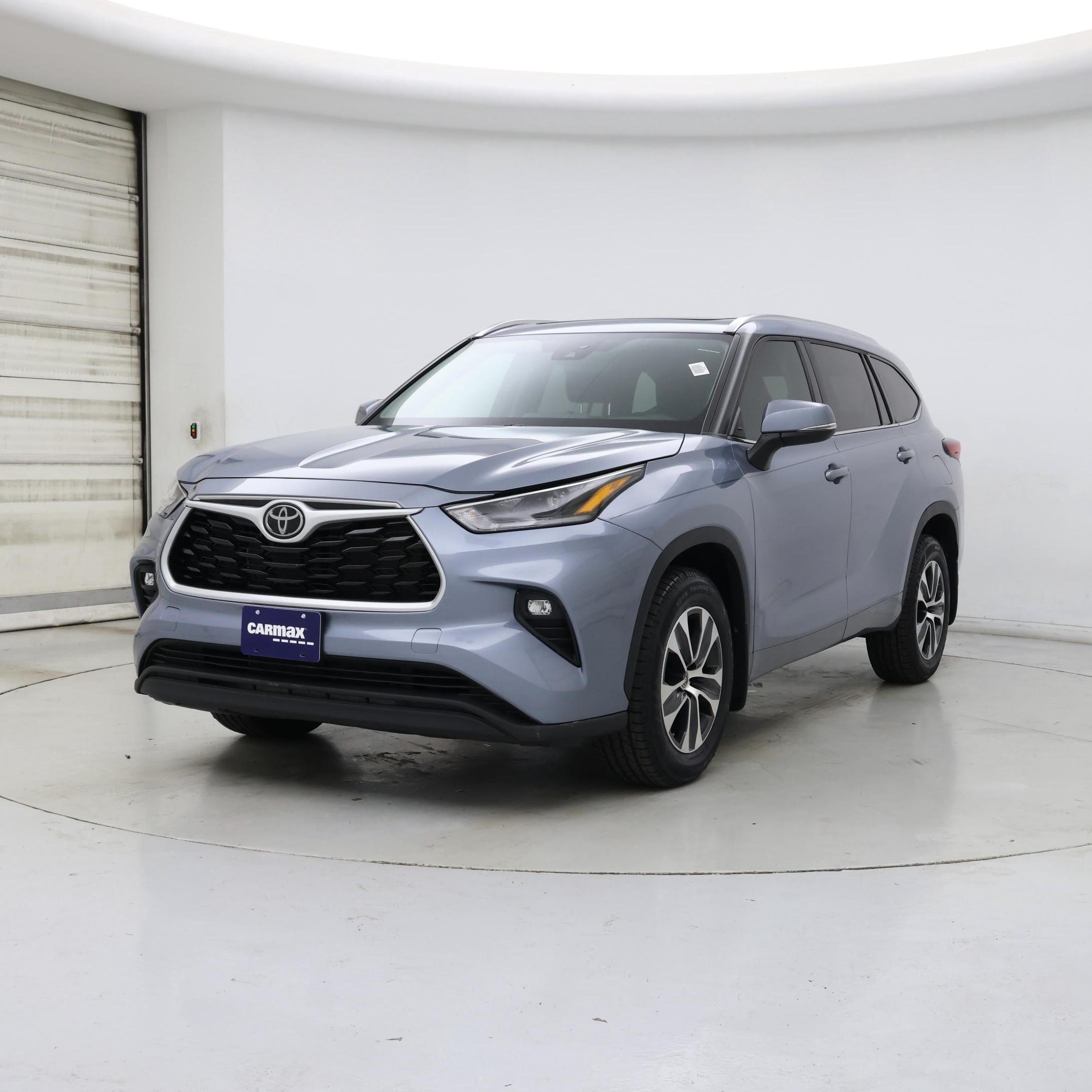 Thumbnail: 2021 Toyota Highlander - 4