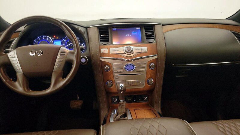 2017 INFINITI QX80 Limited 9