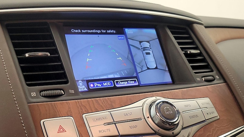2017 INFINITI QX80 Limited 14
