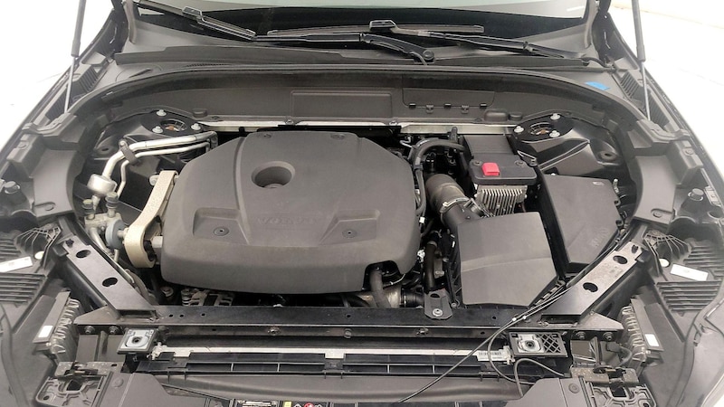 2021 Volvo XC60 T5 Momentum 23