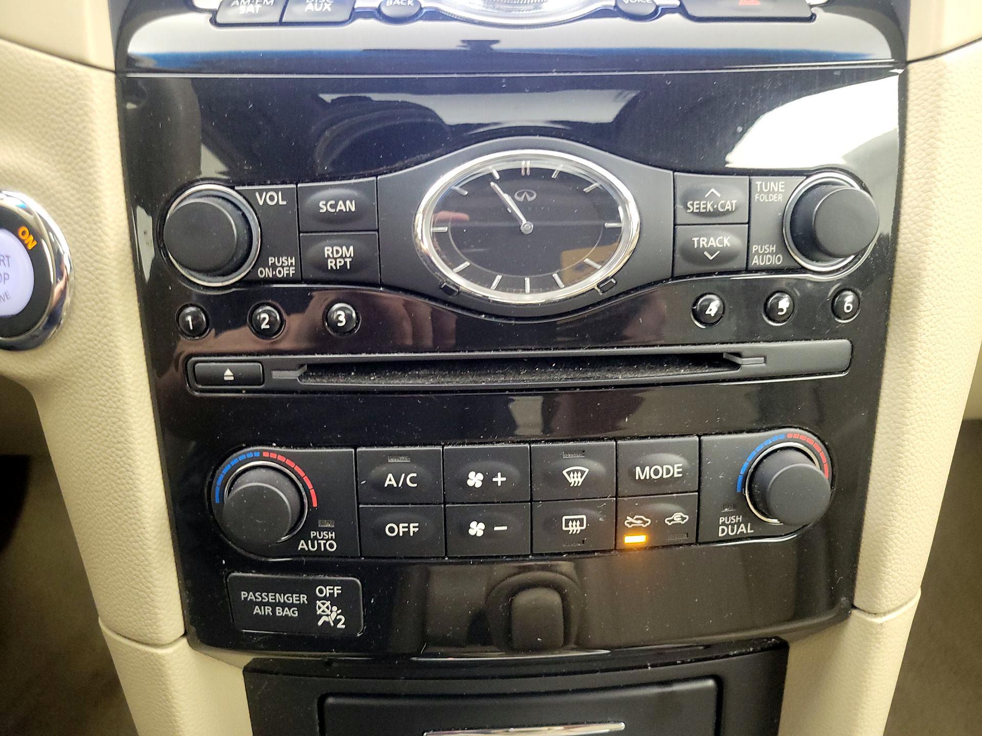 Thumbnail: 2013 INFINITI FX37 - 17