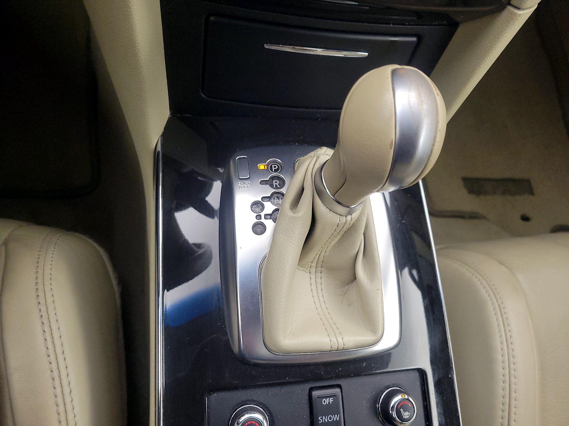 Thumbnail: 2013 INFINITI FX37 - 18