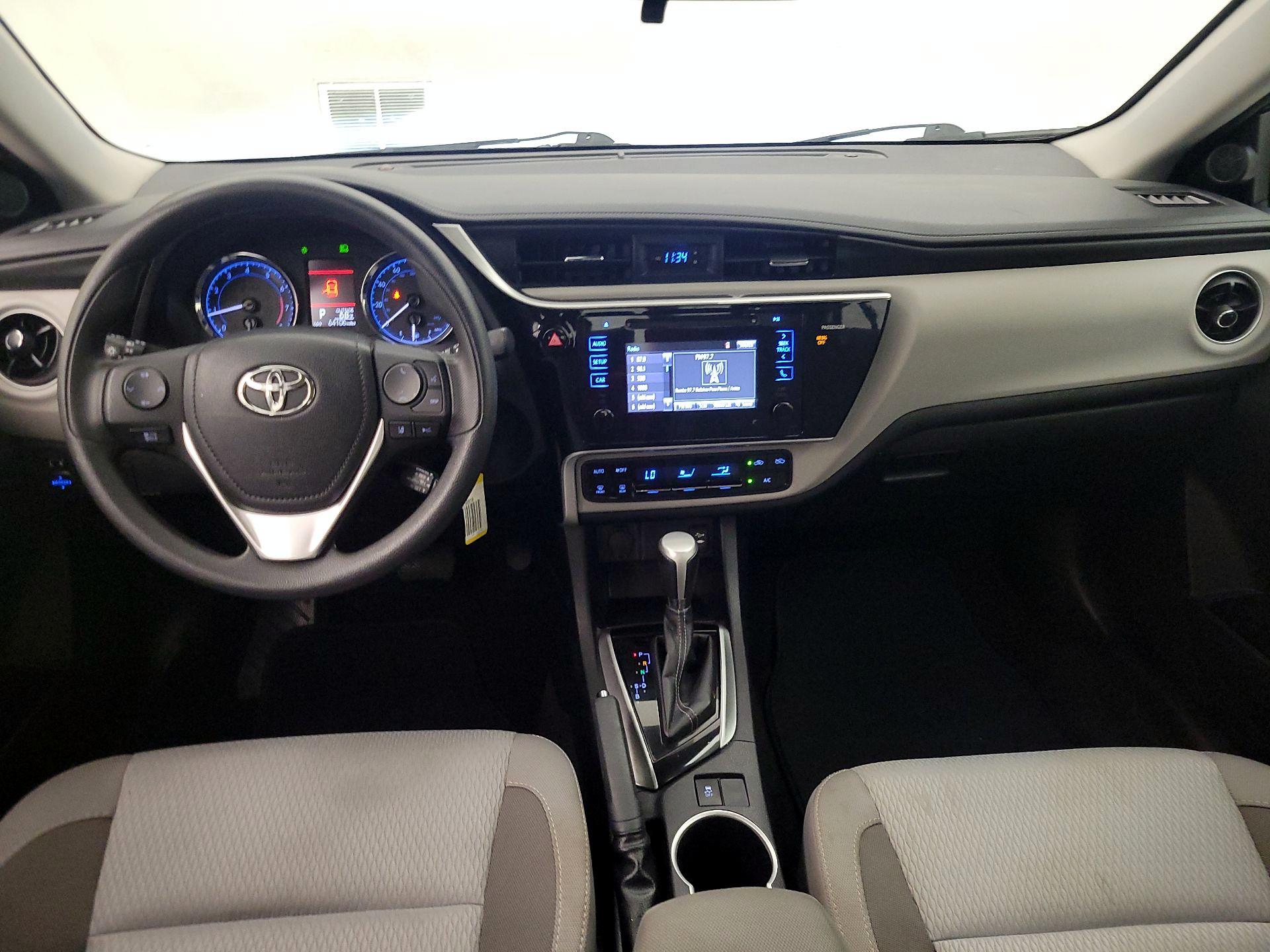 Thumbnail: 2017 Toyota Corolla - 9