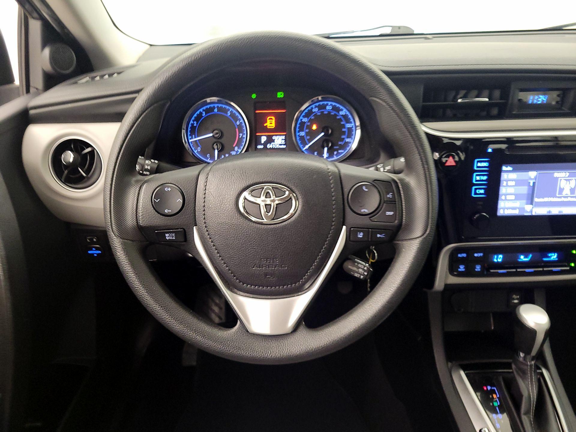 Thumbnail: 2017 Toyota Corolla - 10