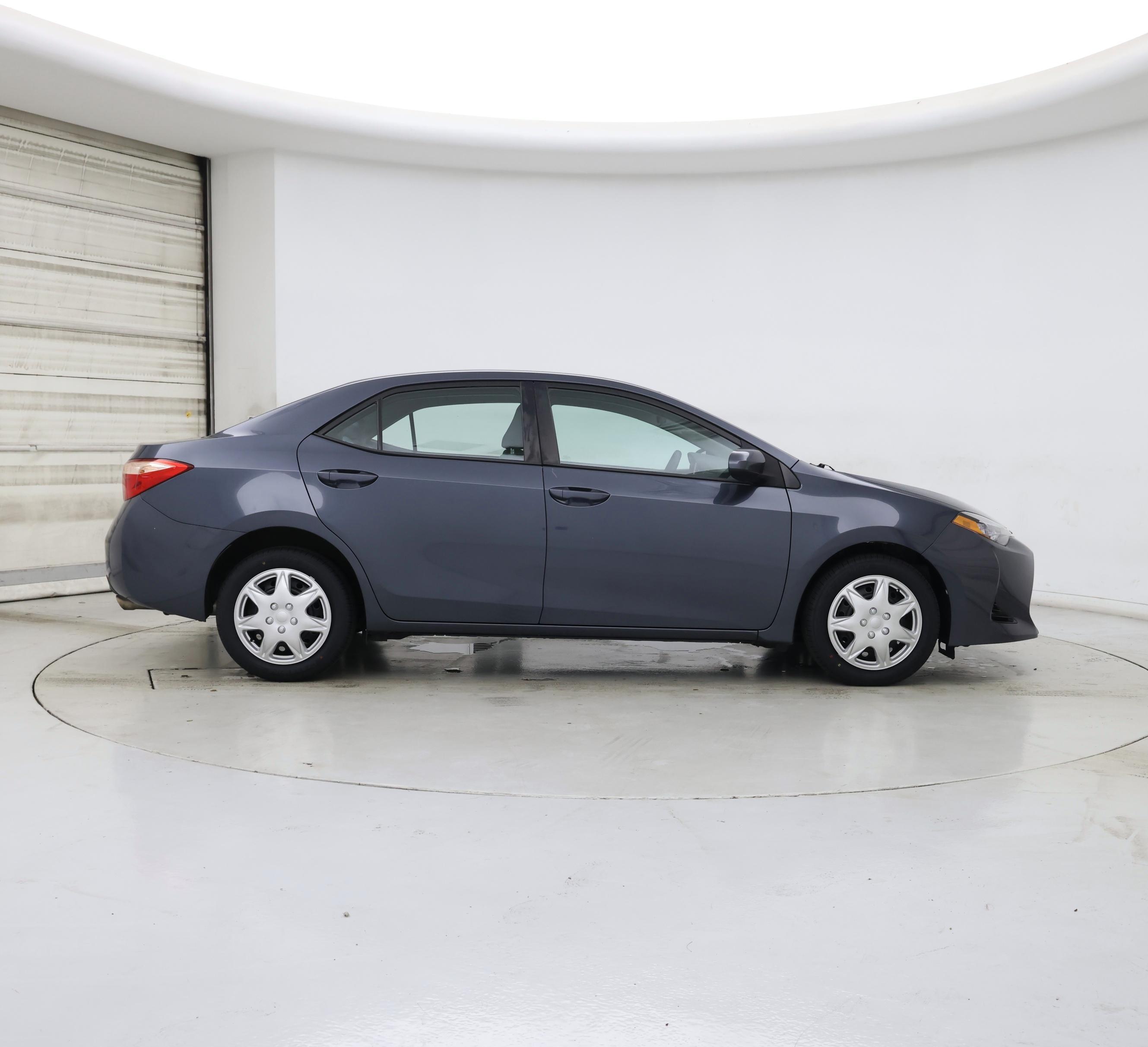 Thumbnail: 2017 Toyota Corolla - 7