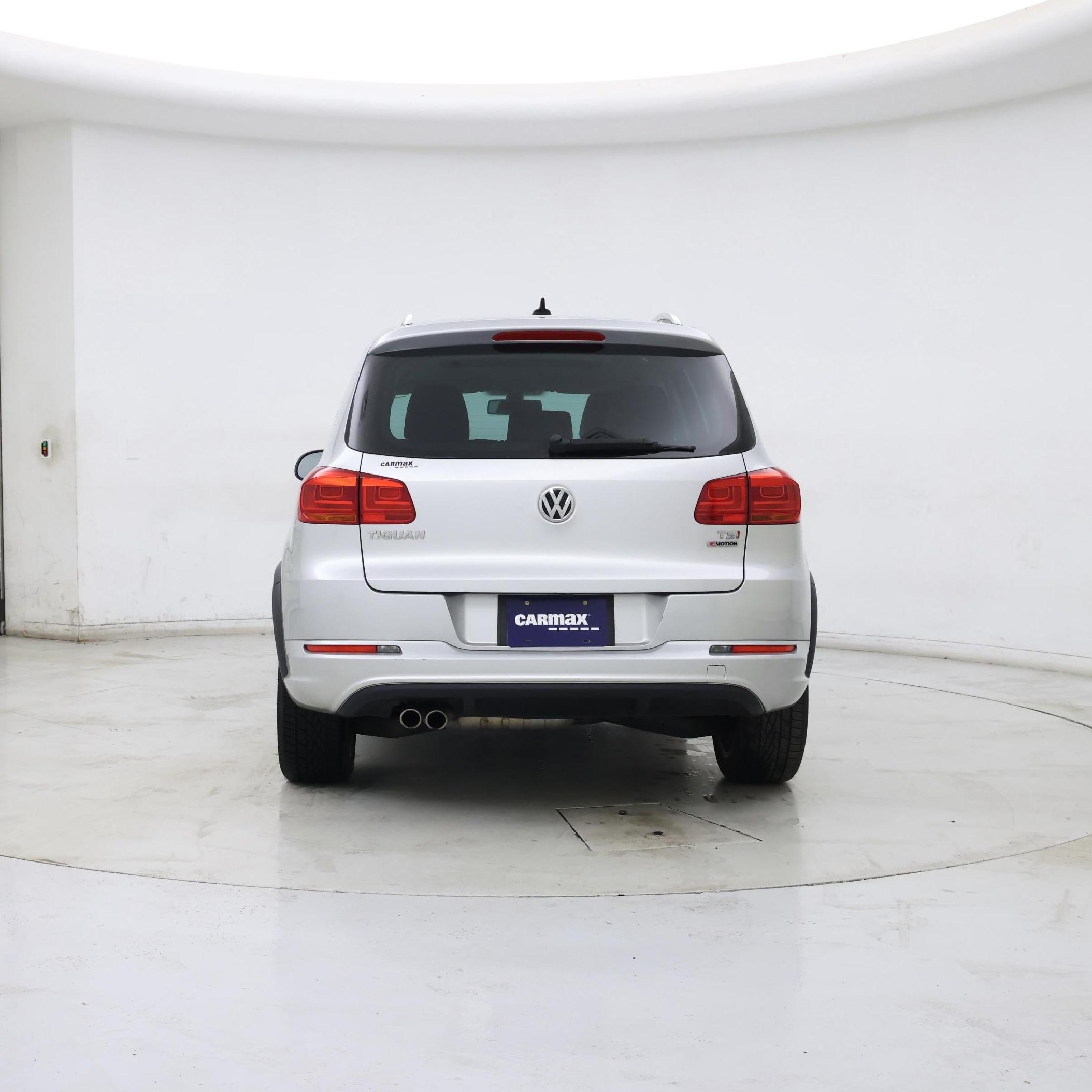 Thumbnail: 2017 Volkswagen Tiguan - 6