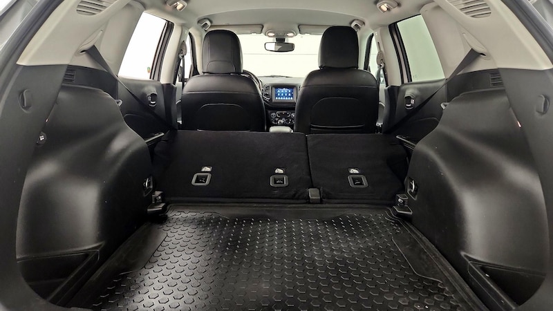 2020 Jeep Compass Latitude 21