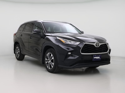 2020 Toyota Highlander XLE -
                Westborough, MA
