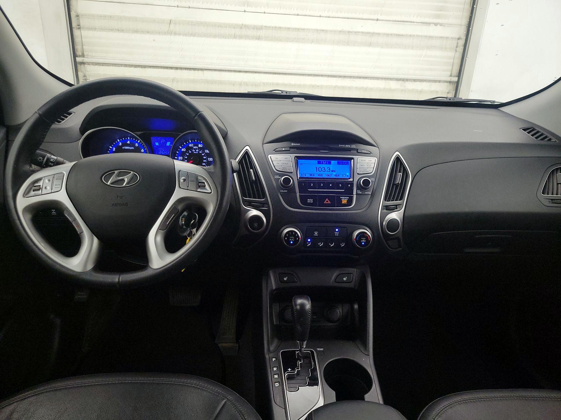 Thumbnail: 2013 Hyundai Tucson - 9
