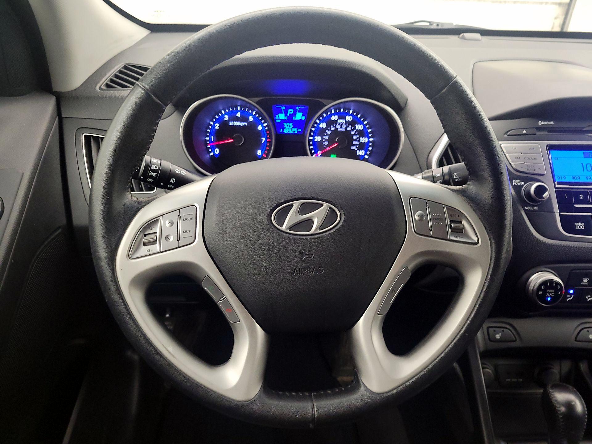 Thumbnail: 2013 Hyundai Tucson - 10
